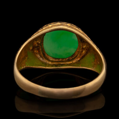 Pre-Owned 20K Yellow Gold Jade Ring – Apple Green