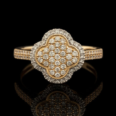 Pre-Owned 14K Diamond Pave Clover Ring