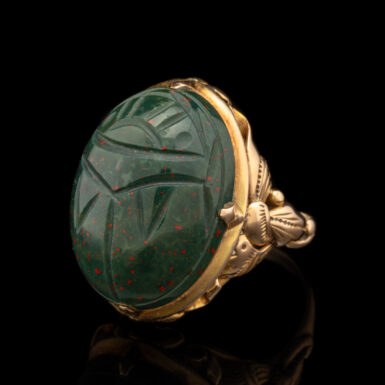 Vintage 18K Bloodstone Scarab Ring