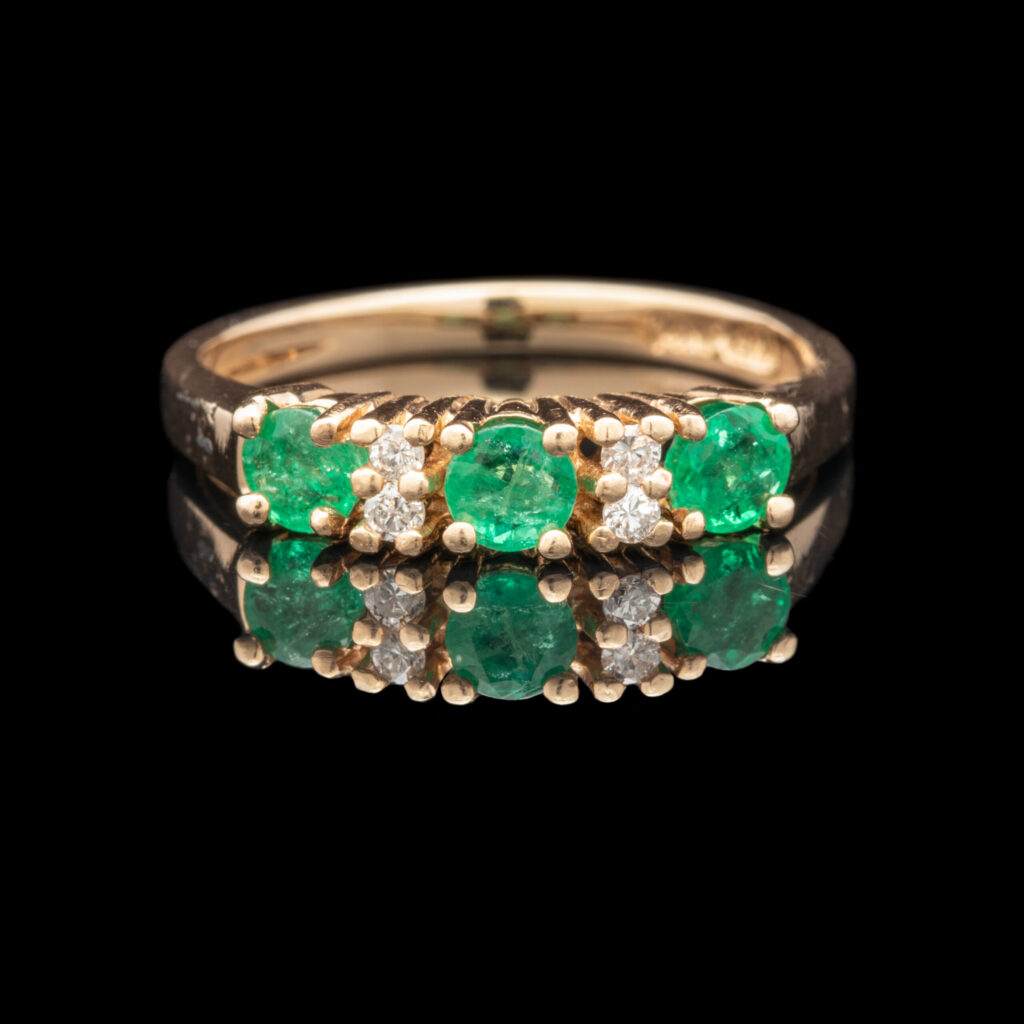Pre-Owned 14K Emerald & Diamond Ring