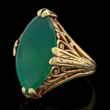 Vintage 15K Art Nouveau Green Chalcedony Ring