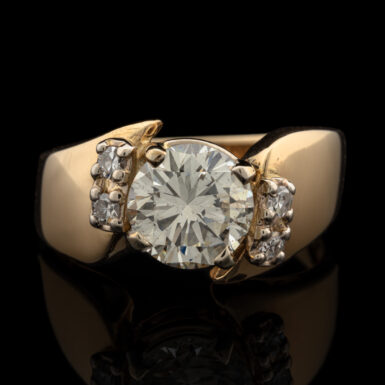 Pre-Owned 2.21 Carat tw Diamond Ring in 14K