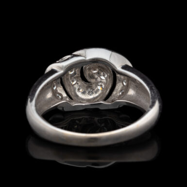 Pre-Owned 18K White Gold Swirl Diamond Ring