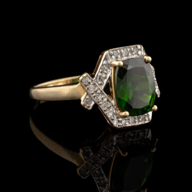 Pre-Owned Diopside & Diamond Ring in 10K