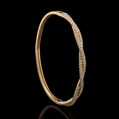 Pre-Owned 2.0 Carat tw Diamond Bangle Bracelet in 14K