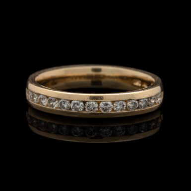 Pre-Owned .25 Carat tw Diamond Band