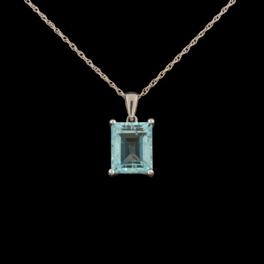 Pre-Owned Aquamarine Pendant in 14K White Gold