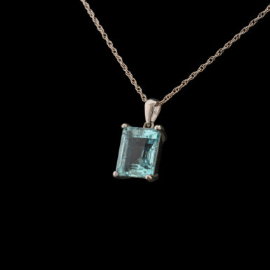 Pre-Owned Aquamarine Pendant in 14K White Gold