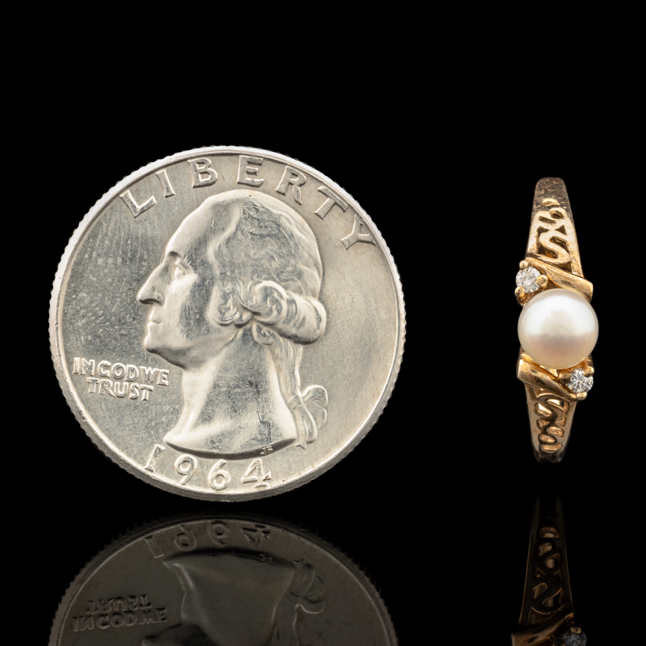 Pre-Owned Pearl & Diamond Ring in 10K