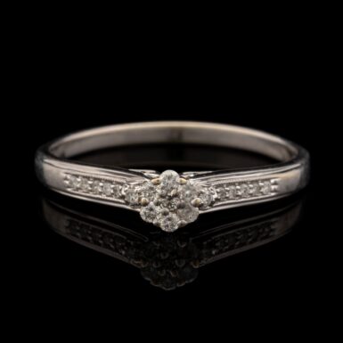 Pre-Owned 10K White Gold Diamond Cluster Ring