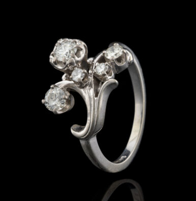 Vintage Diamond Flower Ring in 18K White Gold