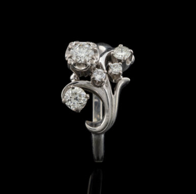 Vintage Diamond Flower Ring in 18K White Gold