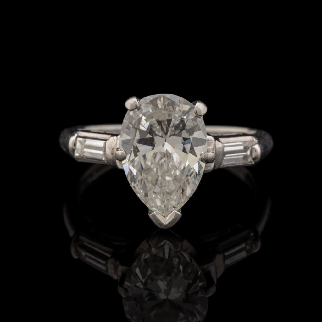 Pre-Owned 2.10 ct tw Diamond & Platinum Ring