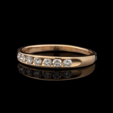 Pre-owned .28 Carat tw VS Diamond Band in 14K