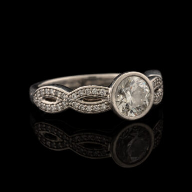 Pre-Owned 1.10 Carat tw Diamond Ring Bezel Set in Platinum