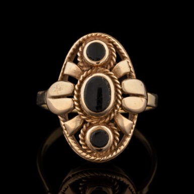 Vintage Onyx Ring in 9K