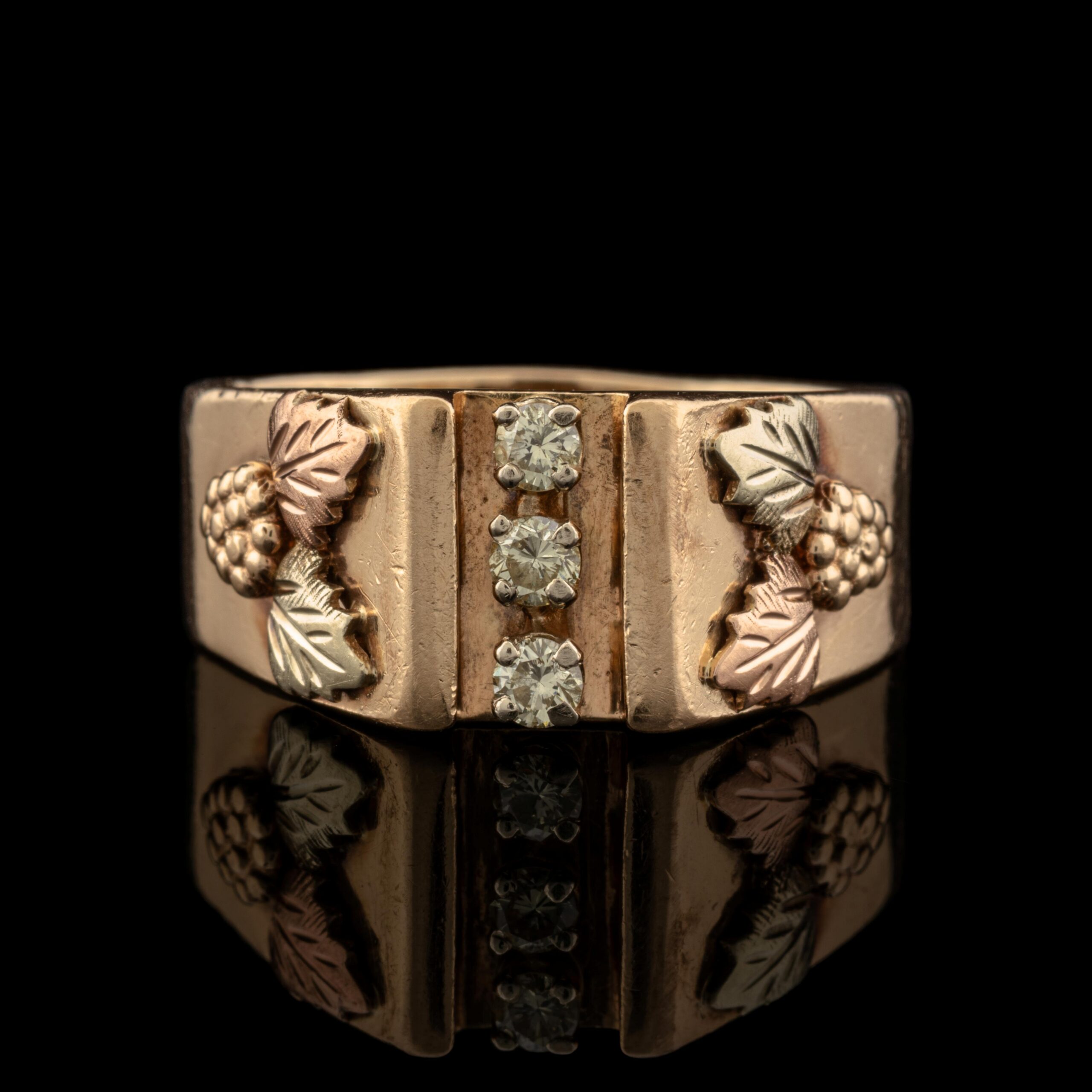 Pre-Owned Diamond Ring in Tri-Color 10K