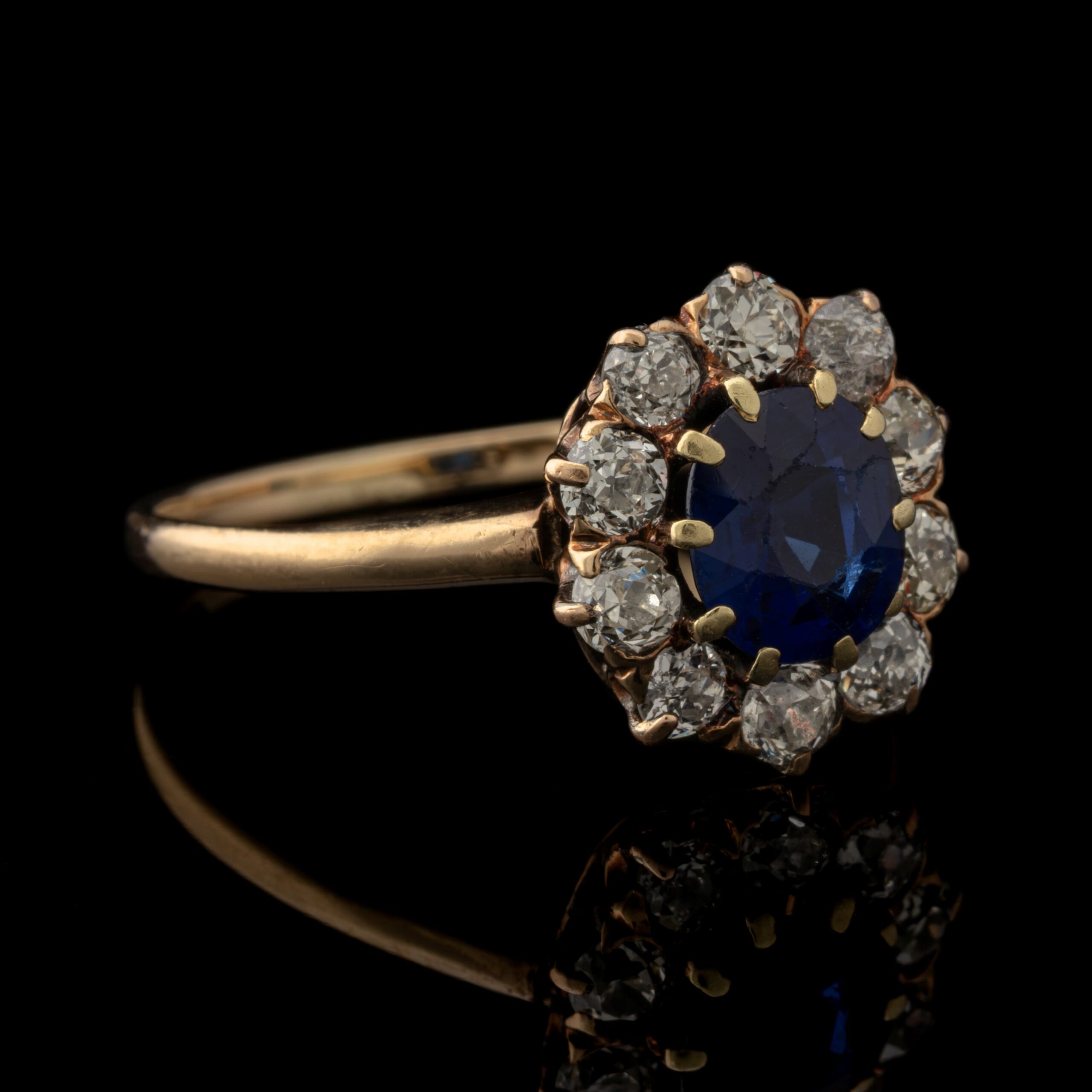 Vintage Sapphire & Diamond Ring in 14K Yellow Gold