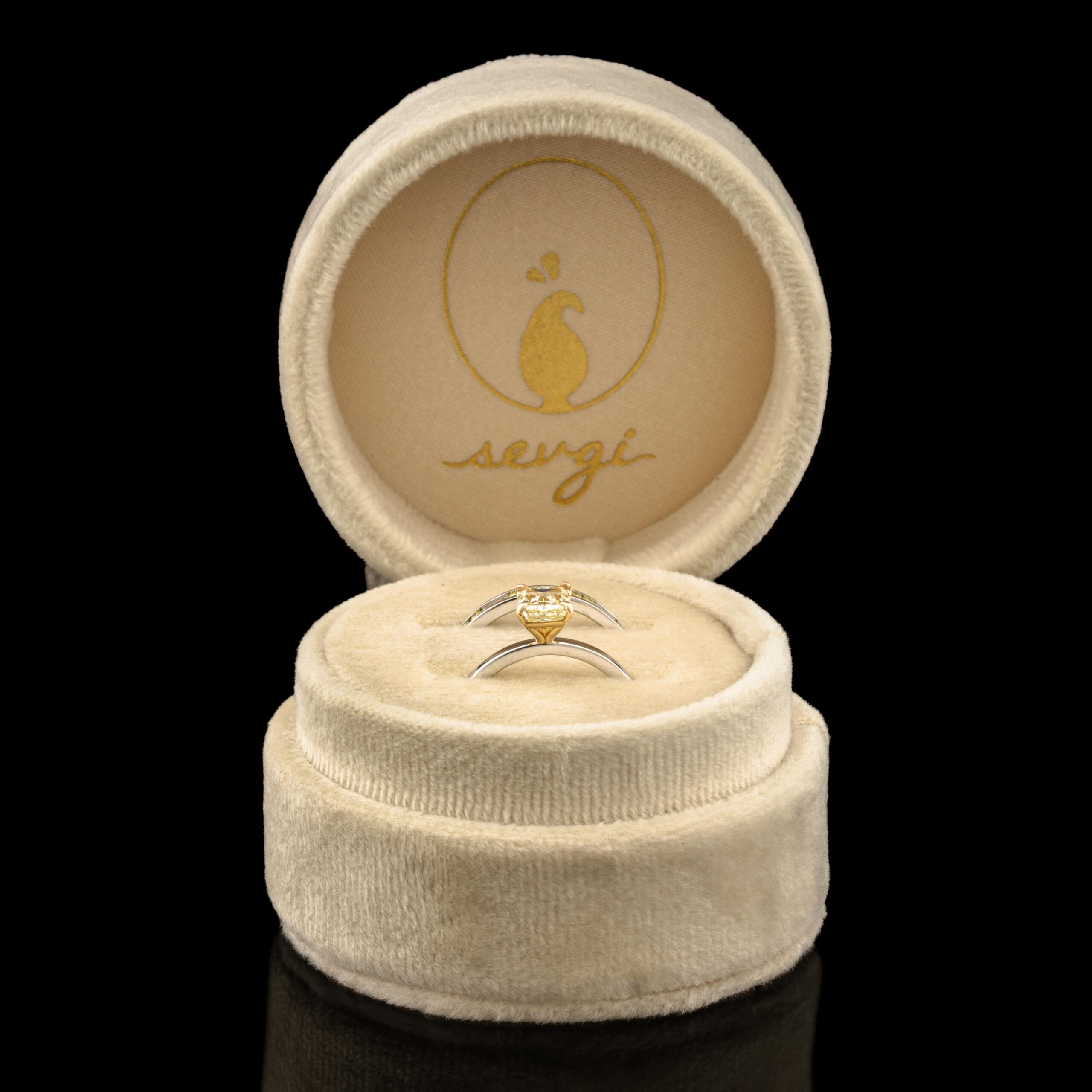 Sevgi Pre-Owned White & Yellow Diamond Wedding Set in Platinum & 18K White Gold