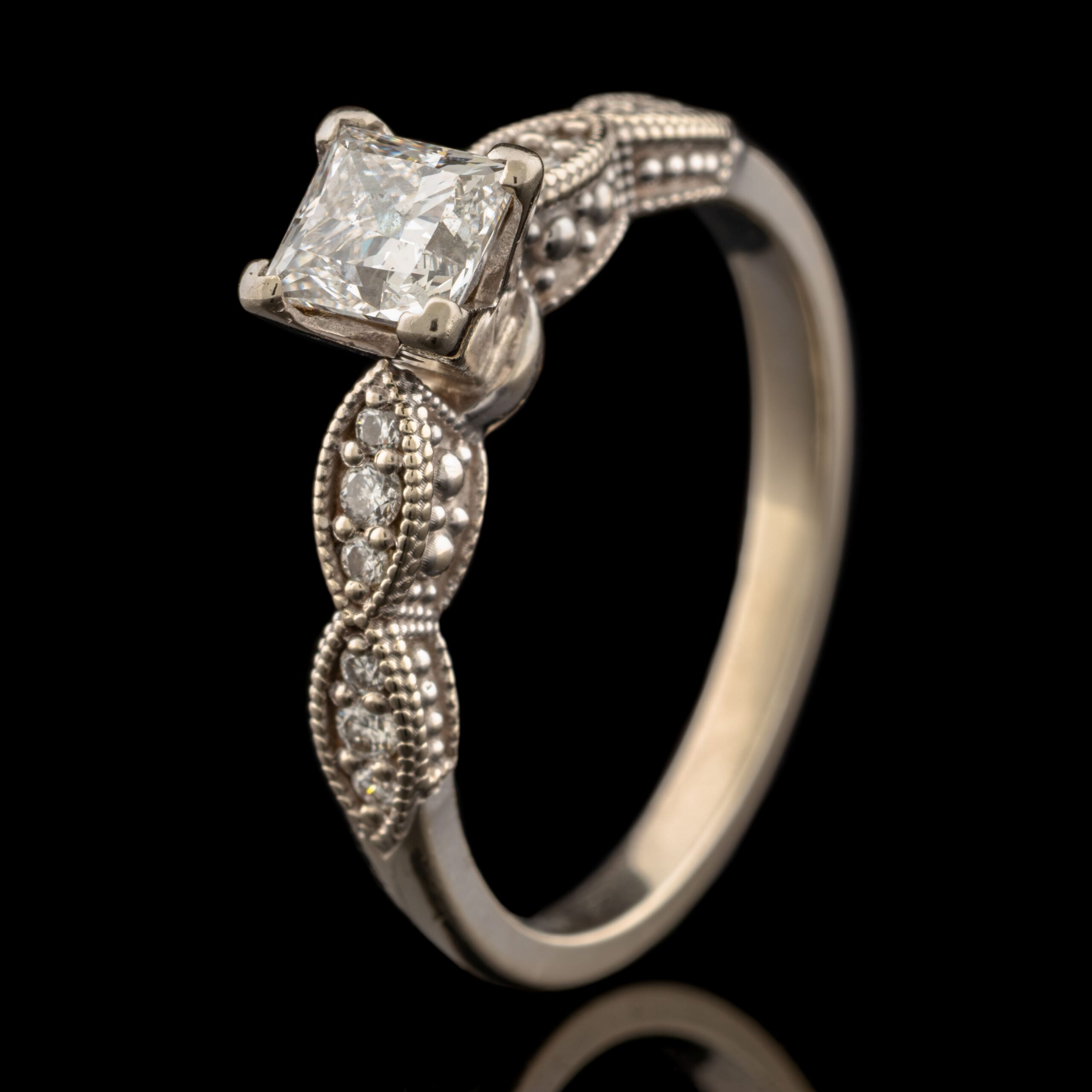 Pre-Owned Diamond Ring in 14K White Gold