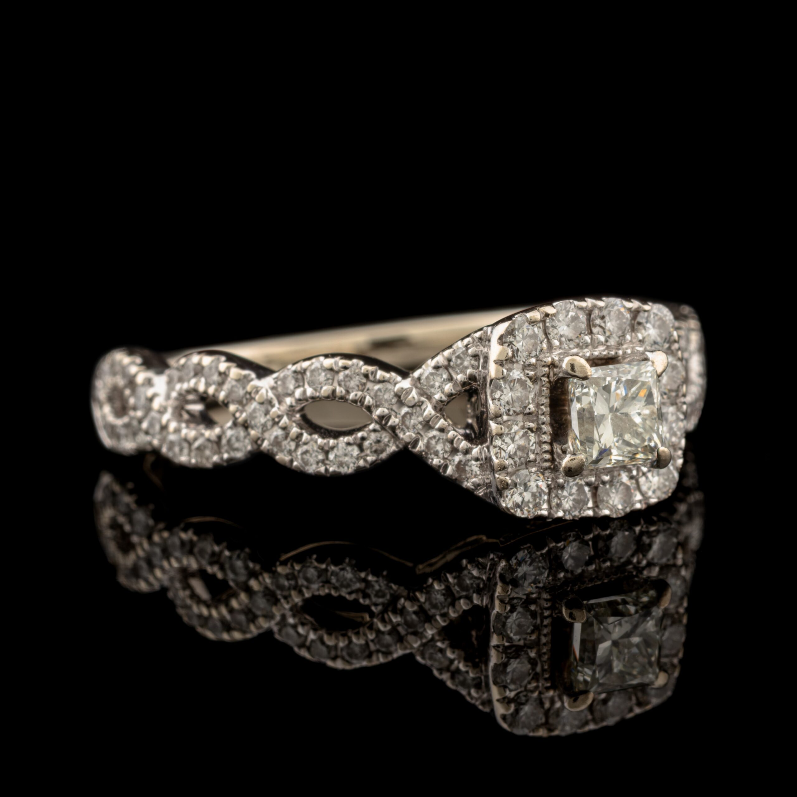 Pre-Owned Diamond Halo Ring in 14K White Gold