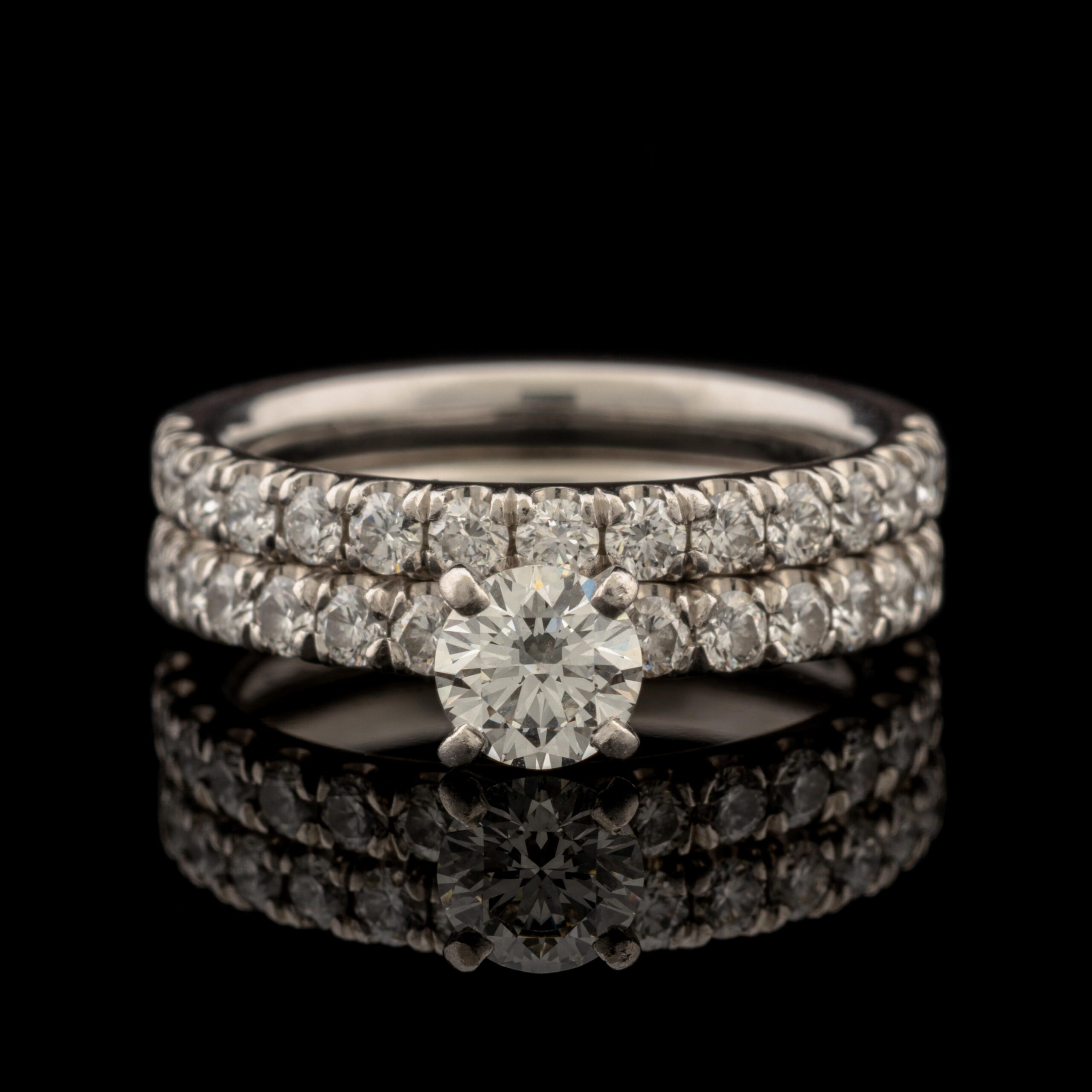Pre-Owned Diamond Band in Platinum
